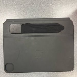 APPLE IPAD PRO MAGIC KEYBOARD